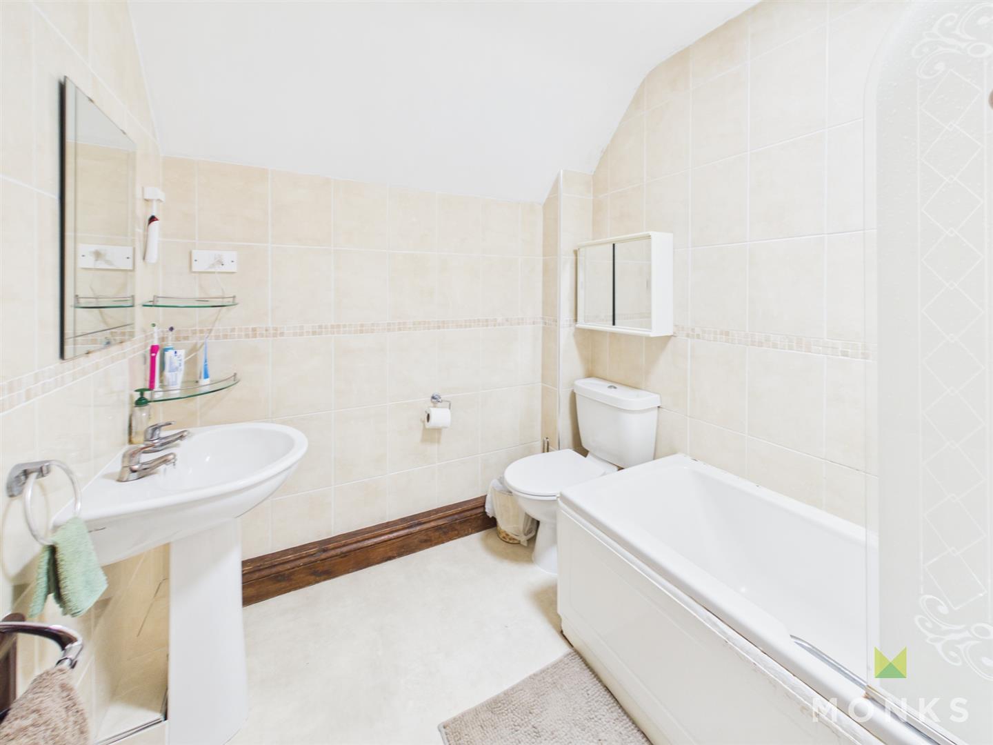 16 Walton, Telford, TF6 6AR For Sale